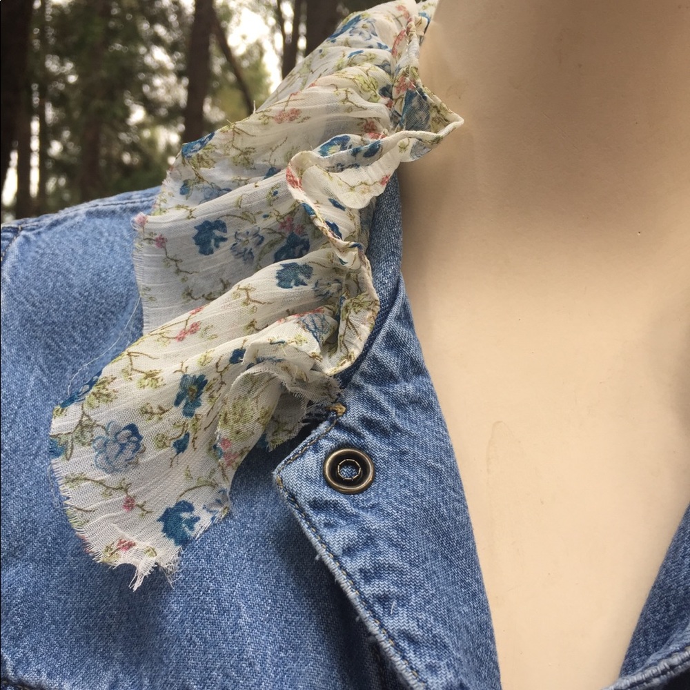 Kreativekristen upcycled Boho style denim waistcoat vintage denim vest - Picture 11 of 16